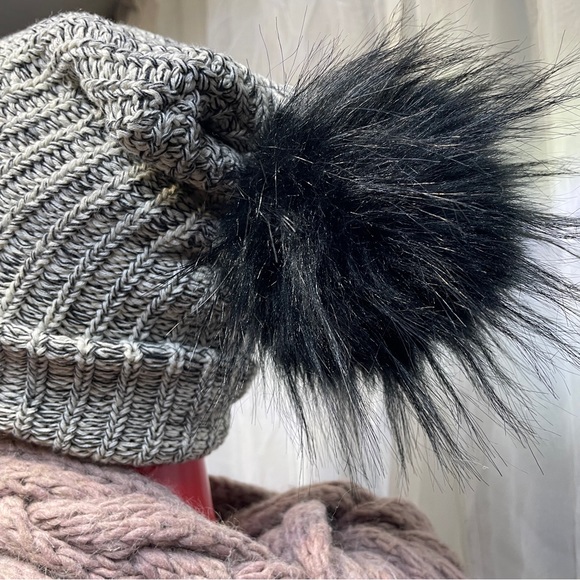 Love your melon beanie - Picture 7 of 12